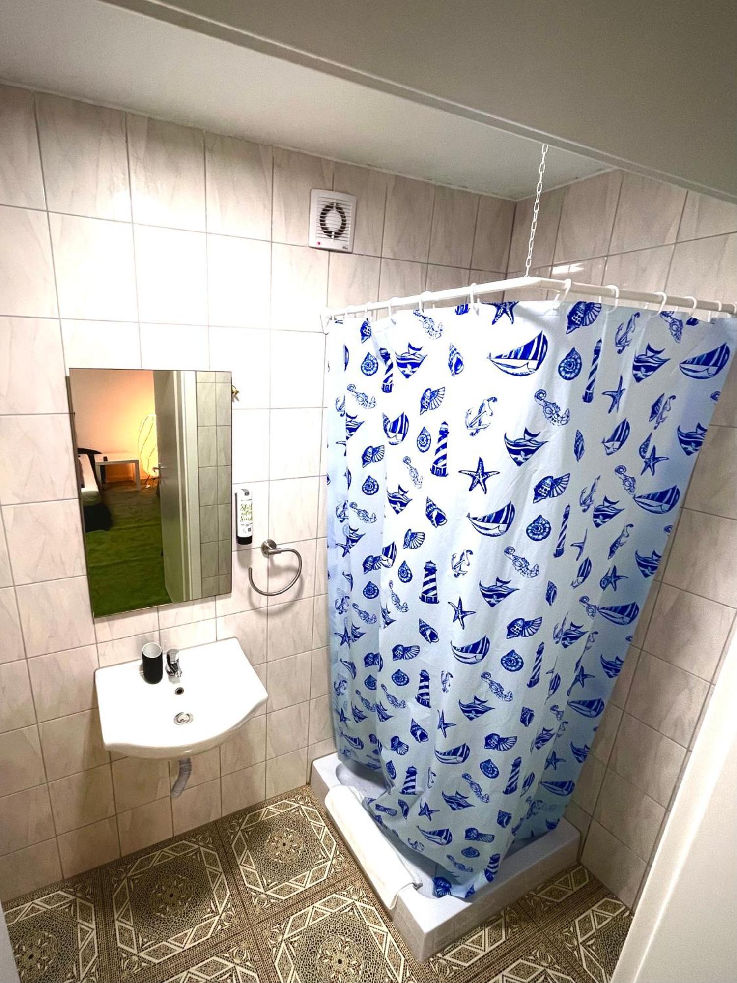 Hotel Hamburg Inn Екстериор снимка