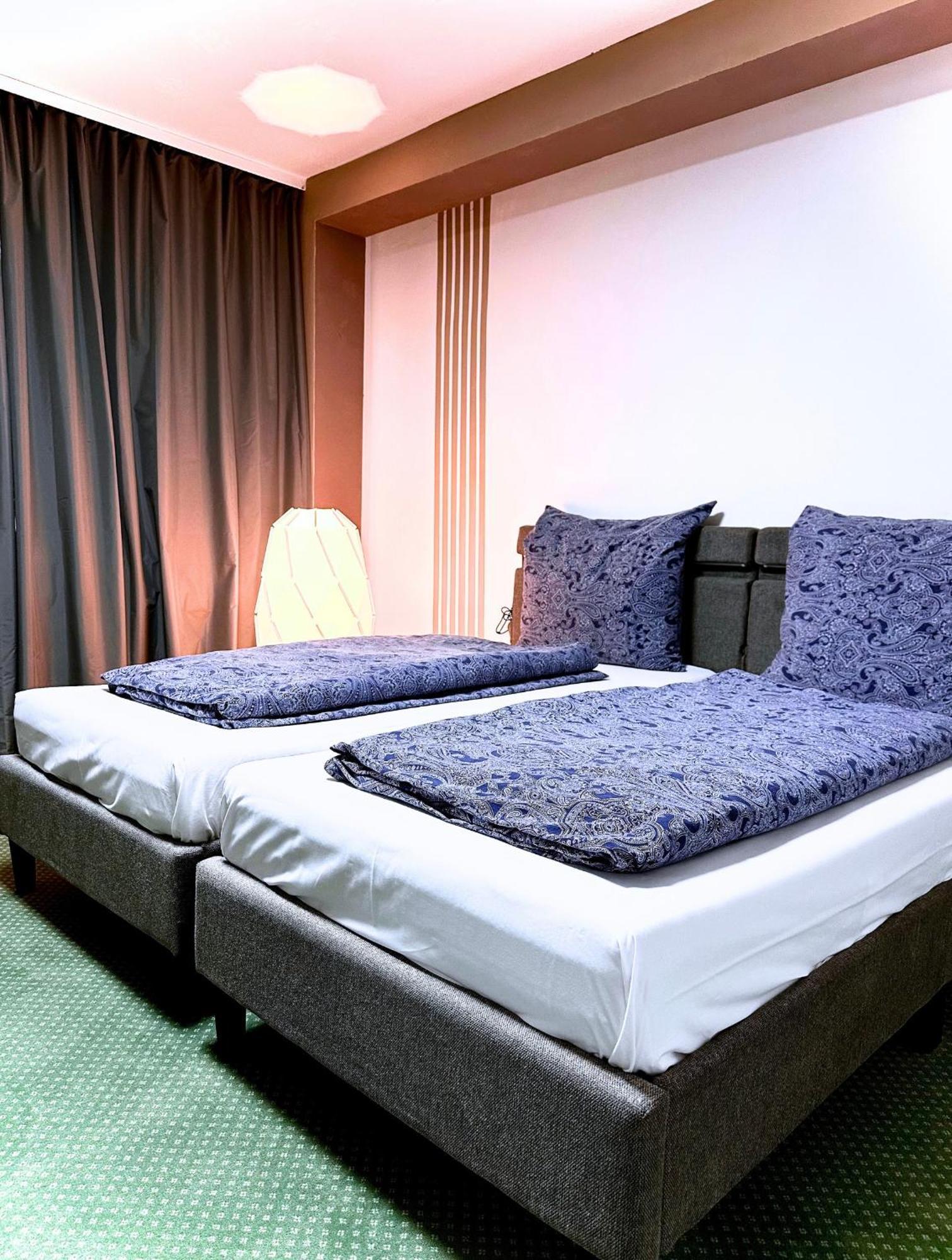 Hotel Hamburg Inn Екстериор снимка