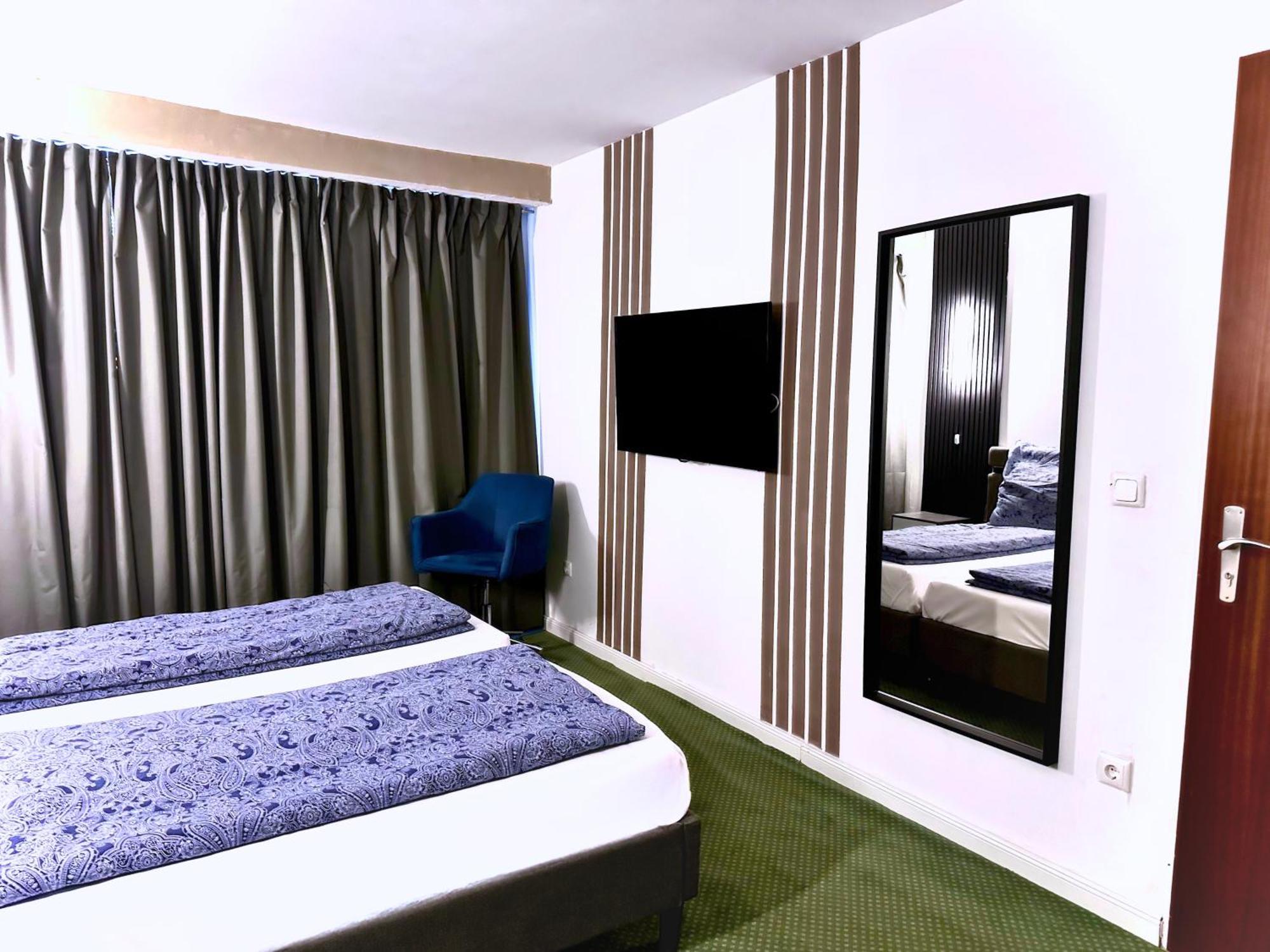 Hotel Hamburg Inn Екстериор снимка